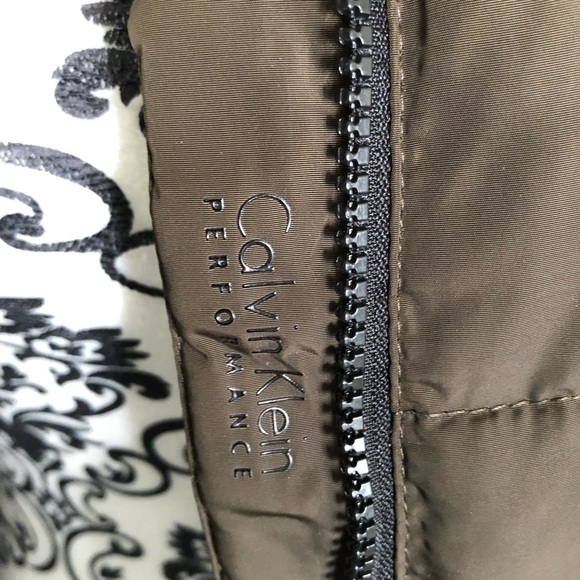 CALVIN KLEIN Performance Puffer Jacket - Picture 10 of 16